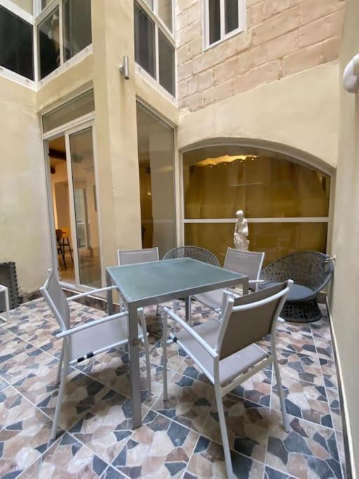 Vallettadreamsuites Groud Floor Shared Sea View Rooof Terrace 外观 照片